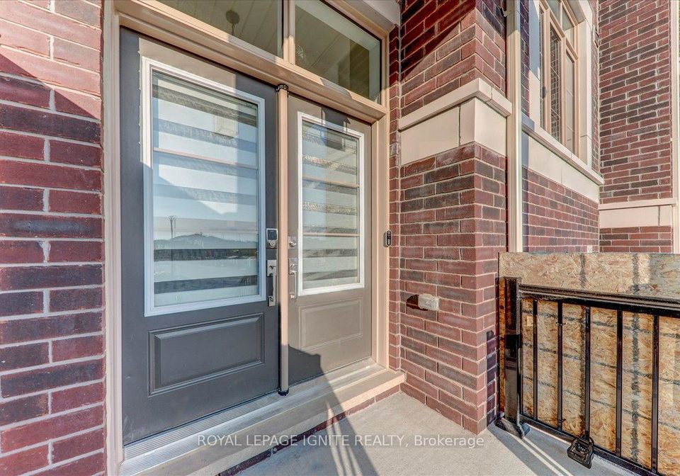 2815-albatross-way-pickering-ontario-e13745718