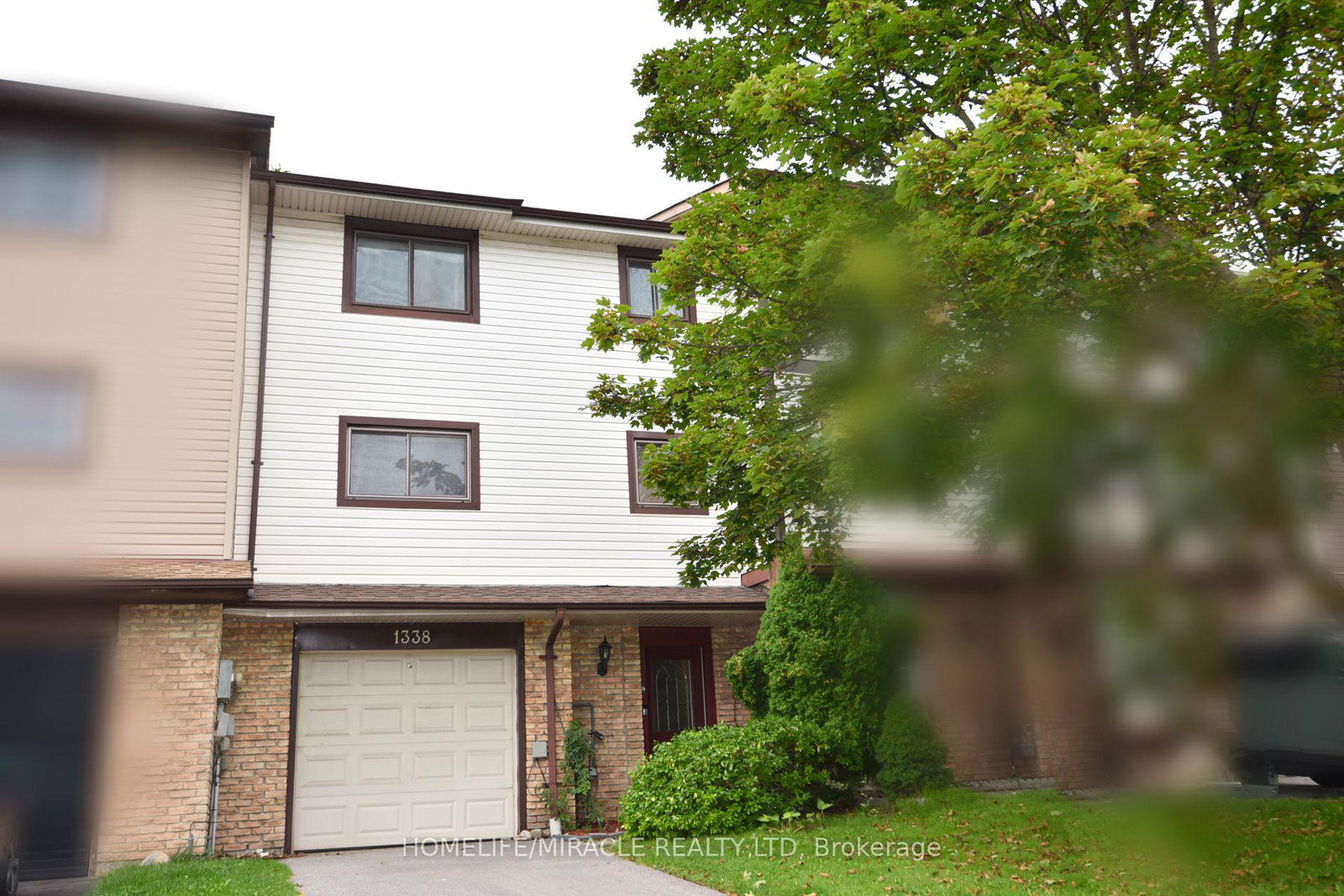 1338-brands-court-pickering-ontario-e13745816