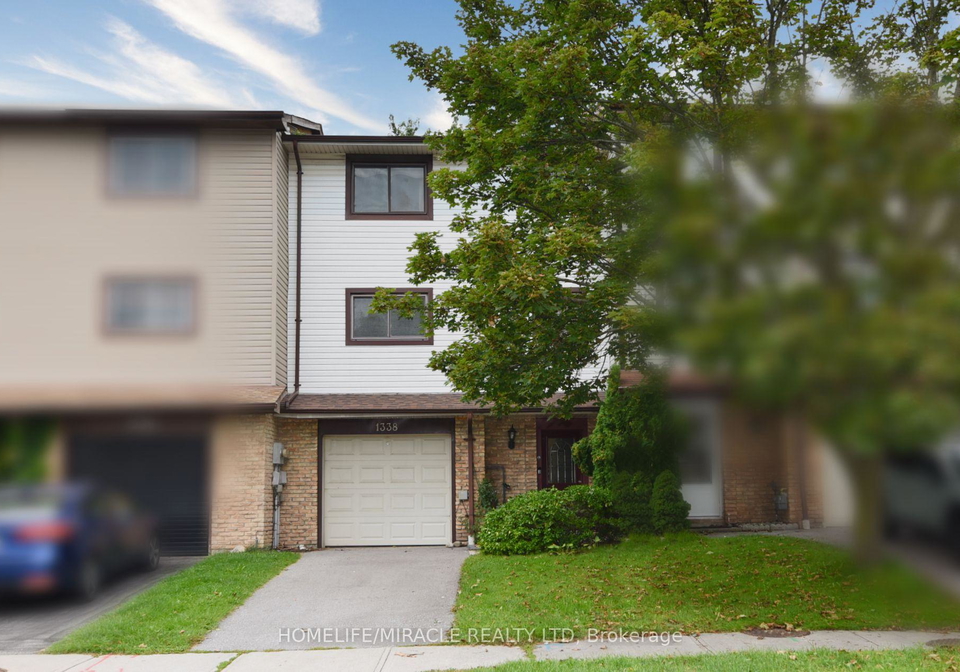 1338-brands-court-pickering-ontario-e13745816