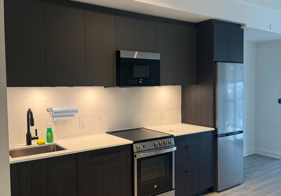 2369-danforth-avenue-toronto-toronto-ontario-e13745954