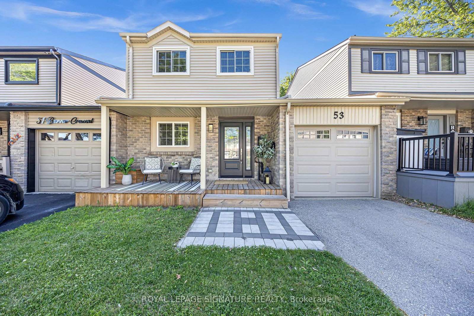 53-banner-crescent-ajax-ontario-e13746054