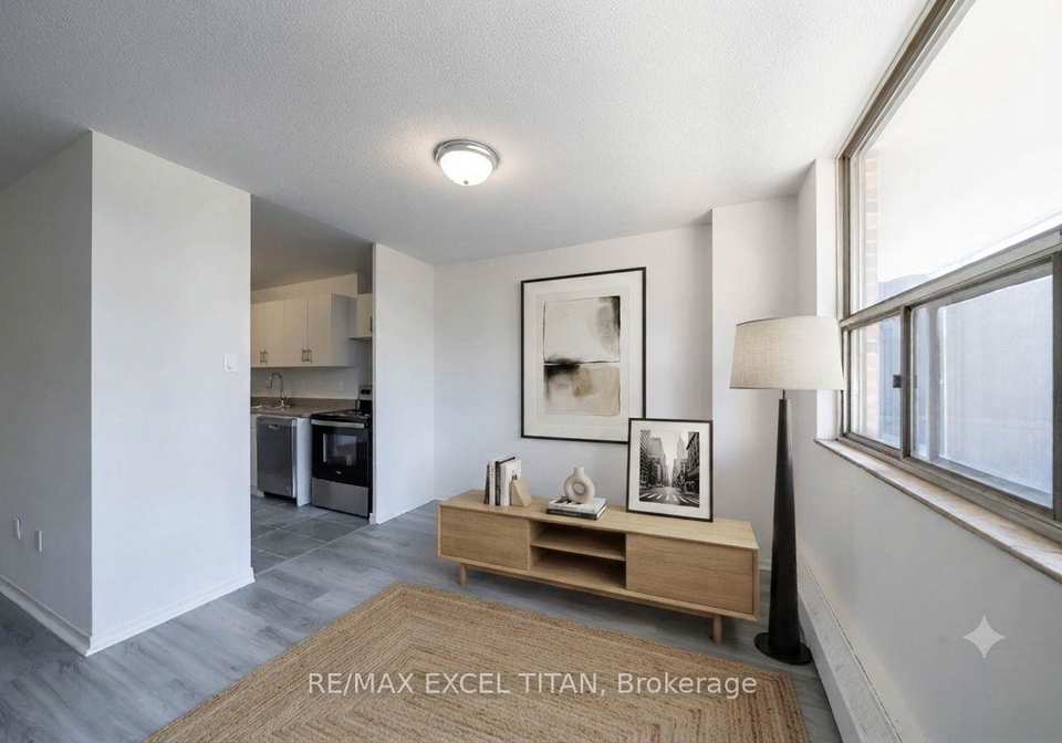 165-cosburn-avenue-toronto-east-york-ontario-e13746264