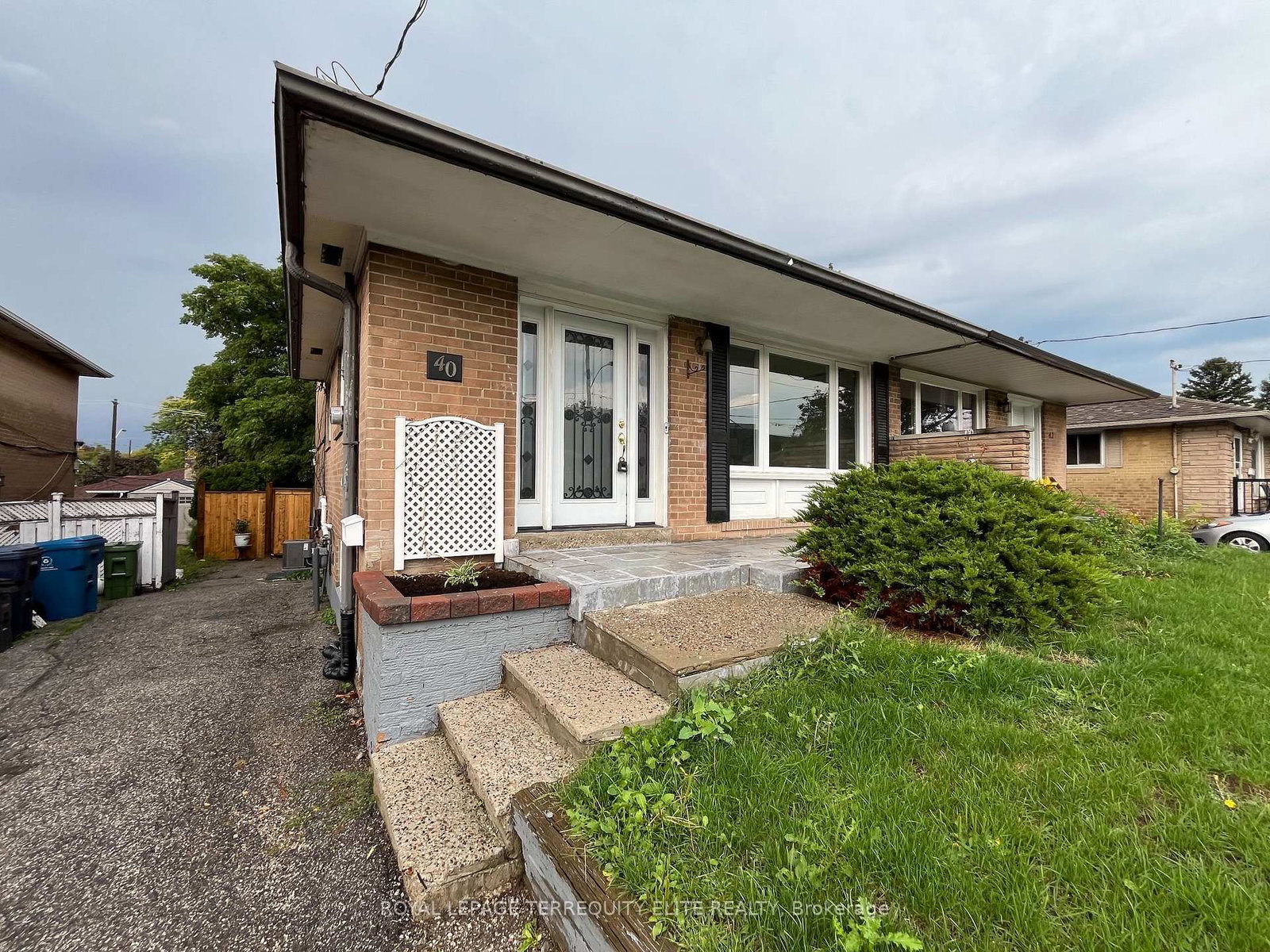 40-pender-crescent-toronto-scarborough-ontario-e13746616