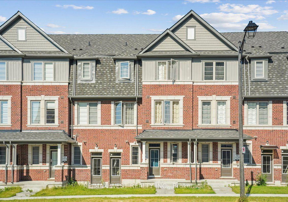 115-air-dancer-crescent-oshawa-ontario-e13746790