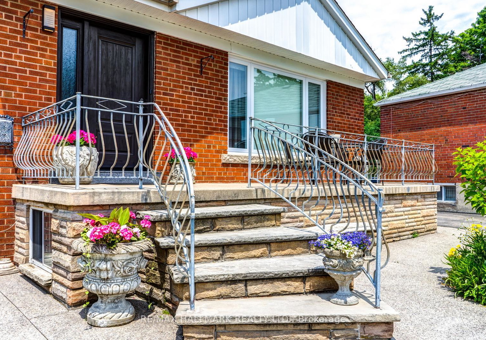 110-trinnell-boulevard-toronto-scarborough-ontario-e13746990