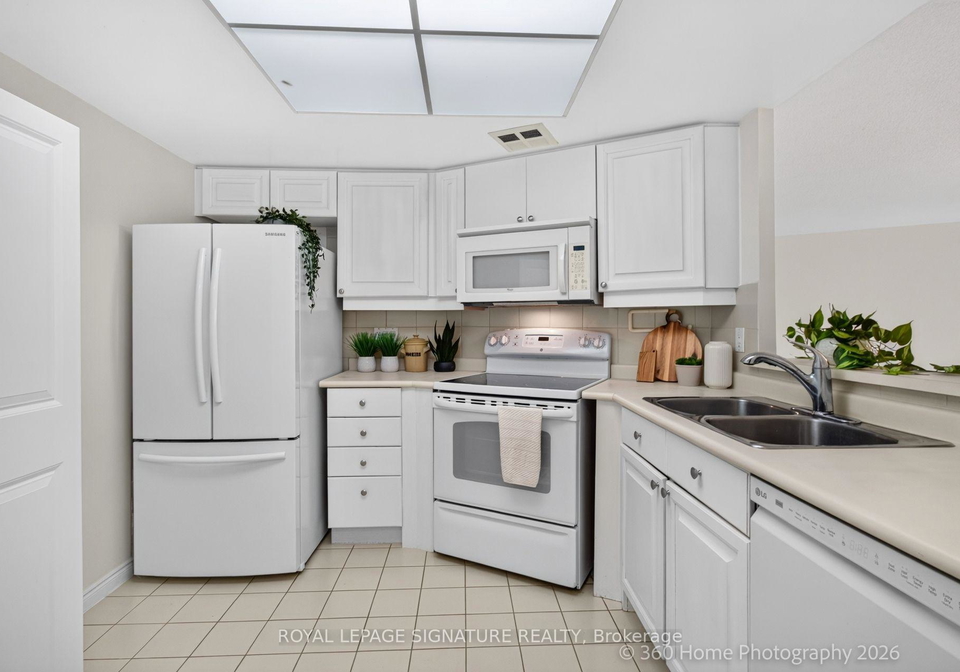 20-guildwood-parkway-toronto-scarborough-ontario-e13747592