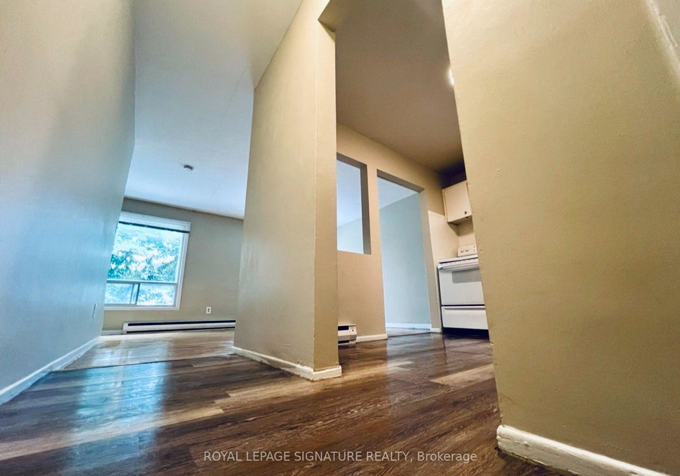 2203-danforth-avenue-toronto-toronto-ontario-e13747940