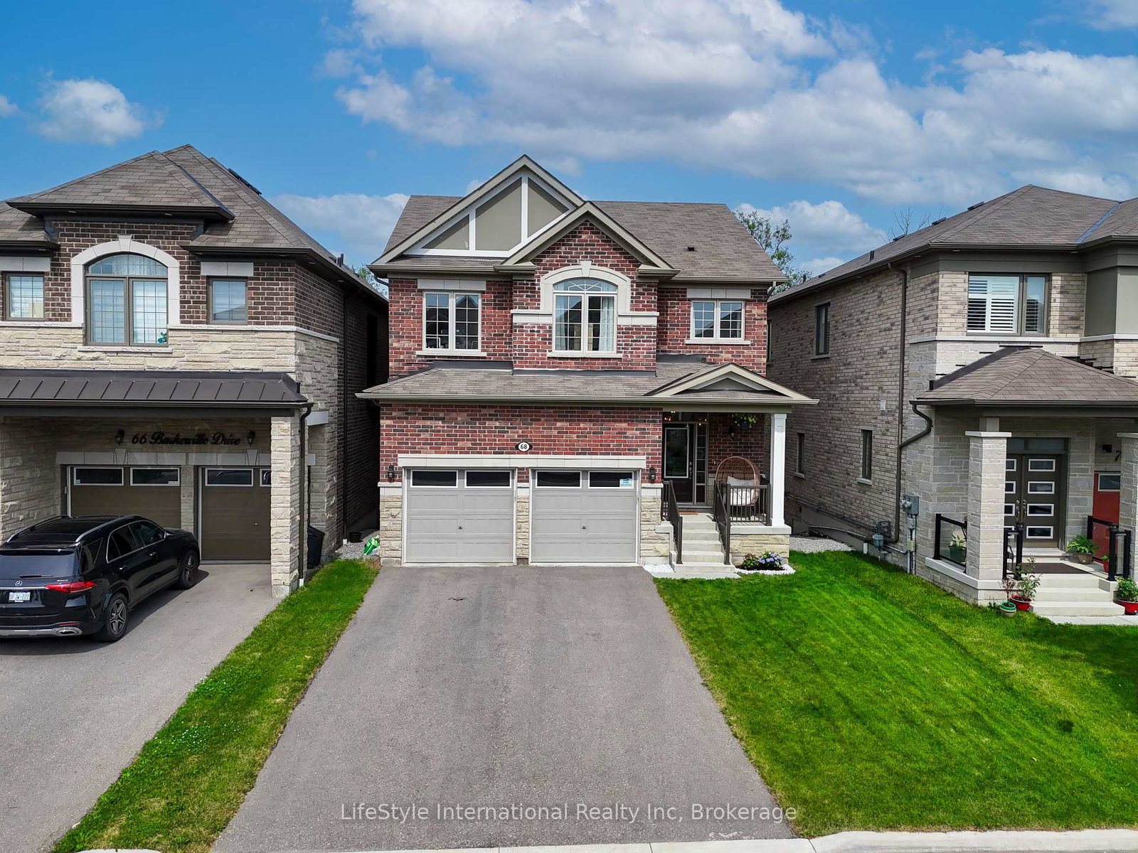 68-barkerville-drive-whitby-ontario-e13748340