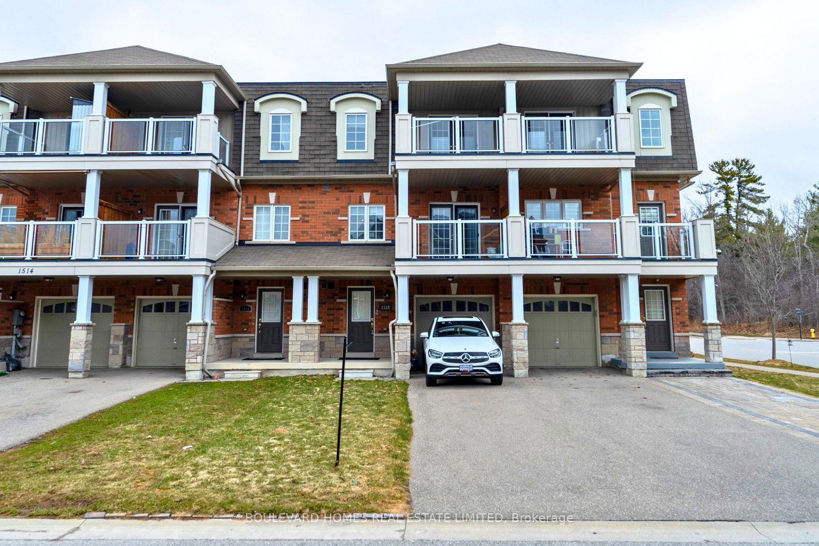 1518-shepway-mews-pickering-ontario-e13748412