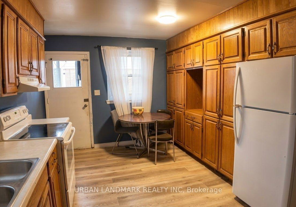 329-durham-court-oshawa-ontario-e13748510