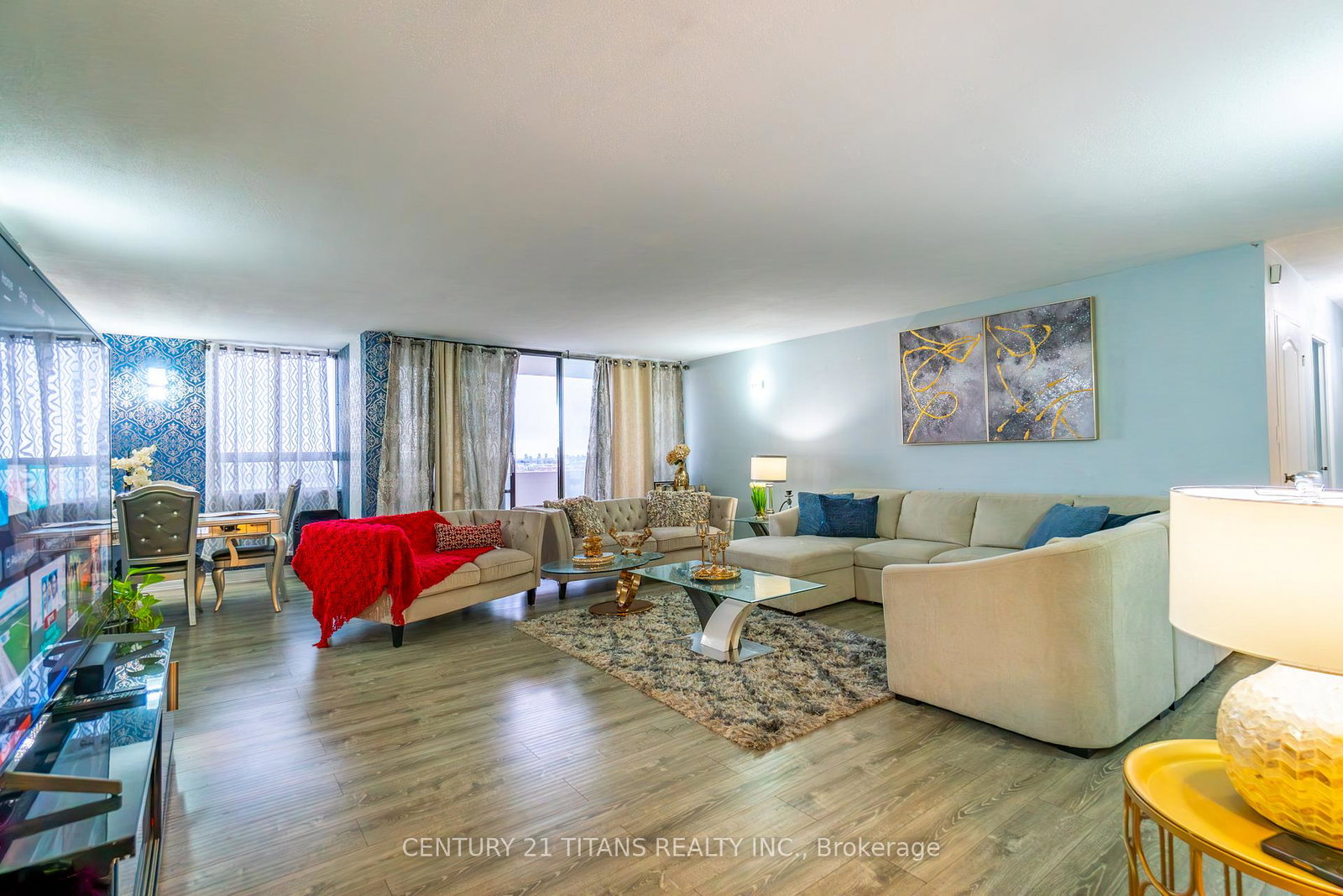 3-massey-square-toronto-east-york-ontario-e13748720