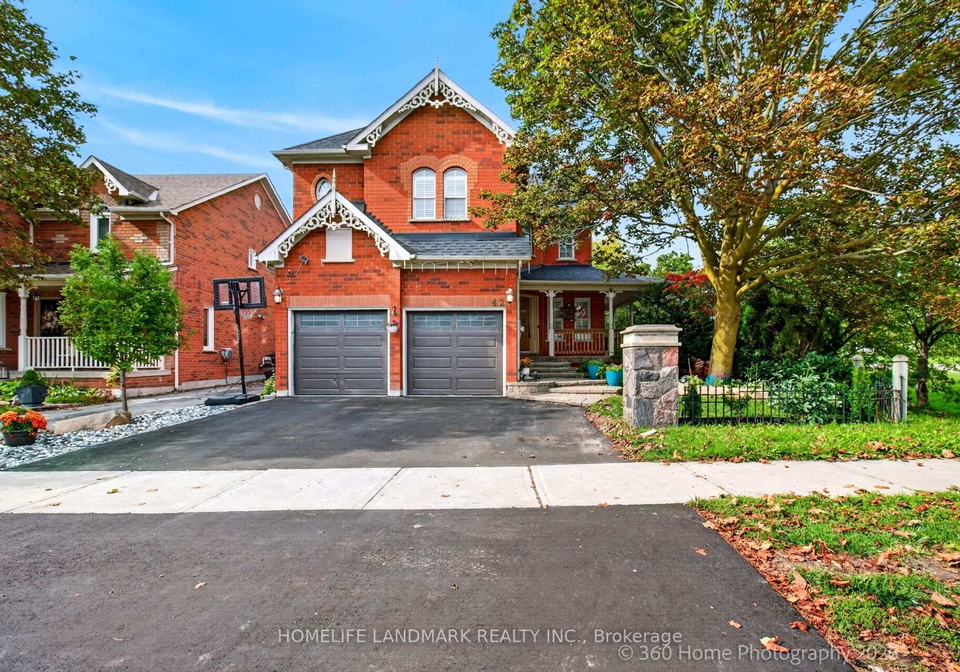 42-blackfriar-avenue-whitby-ontario-e13748754