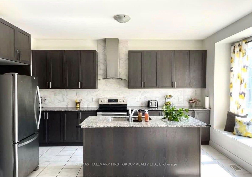 17-micklefield-avenue-whitby-ontario-e13750458