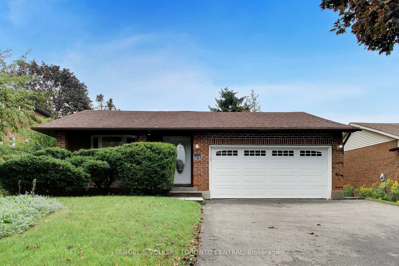 68-hawley-crescent-whitby-ontario-e13750628
