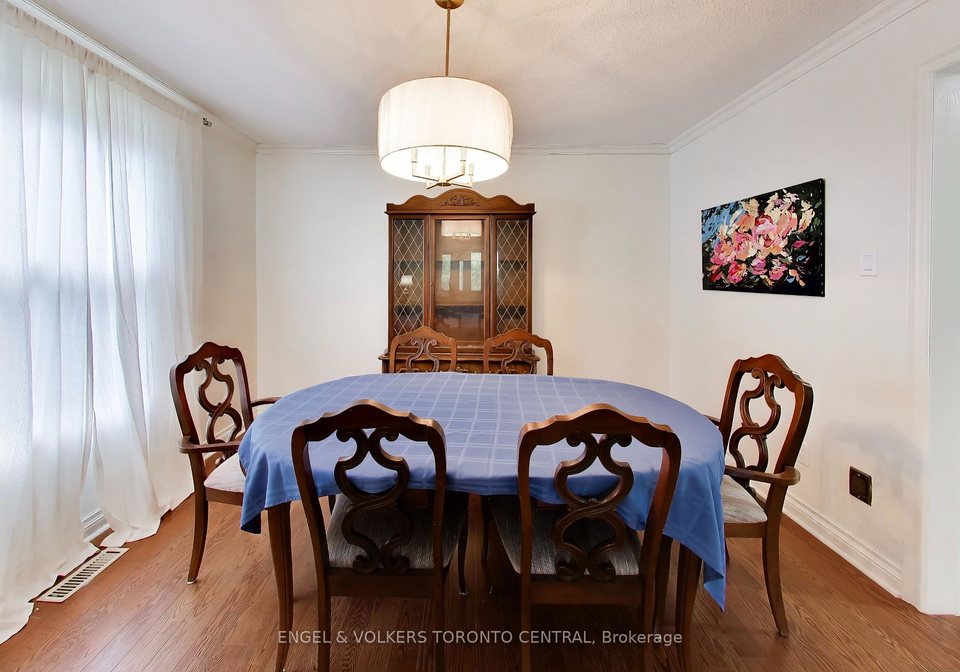 68-hawley-crescent-whitby-ontario-e13750628