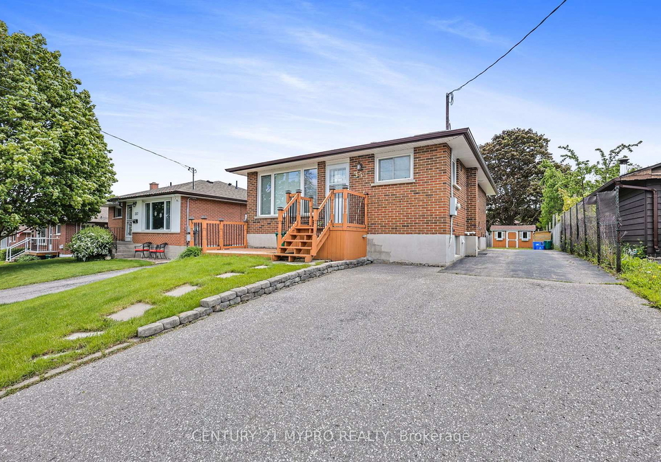bsmt-351-conant-street-oshawa-ontario-e13750916