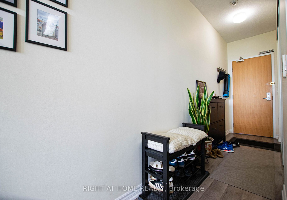 68-grangeway-avenue-toronto-scarborough-ontario-e13751424