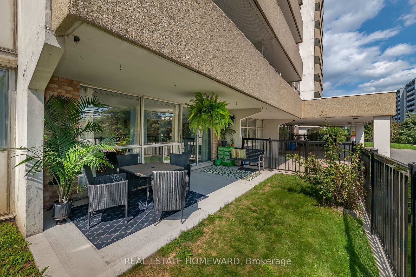 120-dundalk-drive-toronto-scarborough-ontario-e13751626