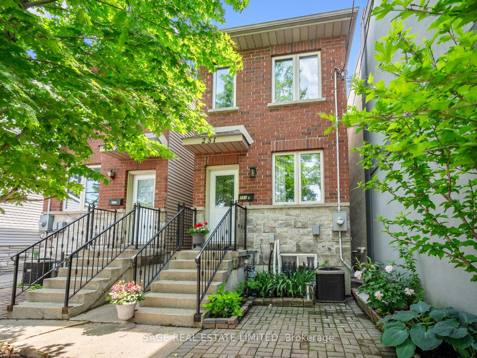 251a-chisholm-avenue-toronto-east-york-ontario-e13751768