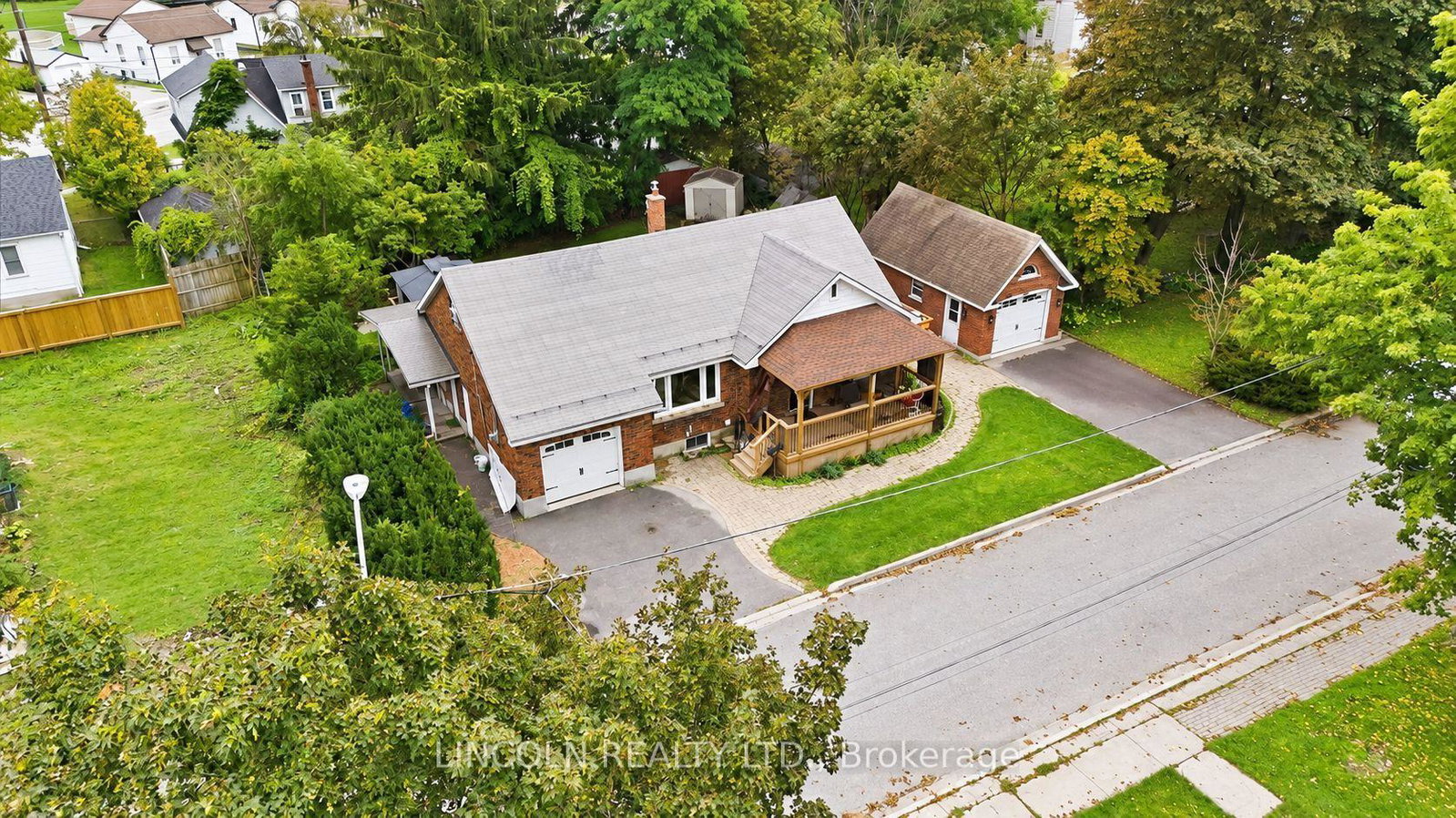 3-brown-street-clarington-ontario-e13751846