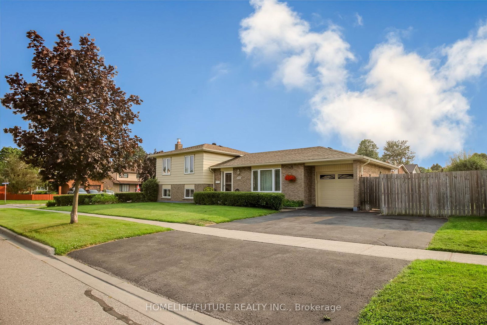 207-michael-boulevard-whitby-ontario-e13753272