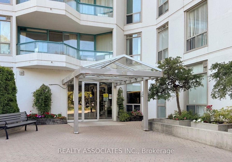 4727-sheppard-avenue-e-toronto-scarborough-ontario-e13754182