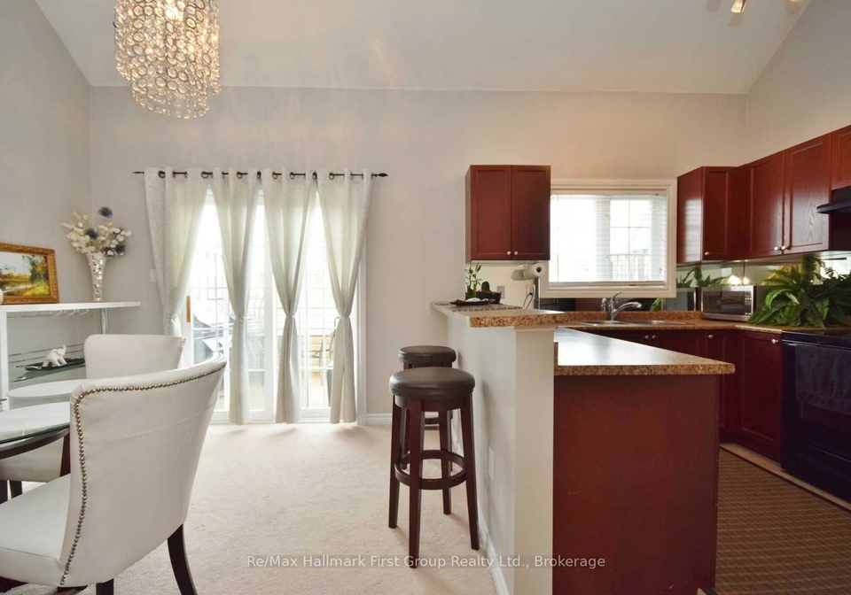 44-wicker-park-way-whitby-ontario-e13754326