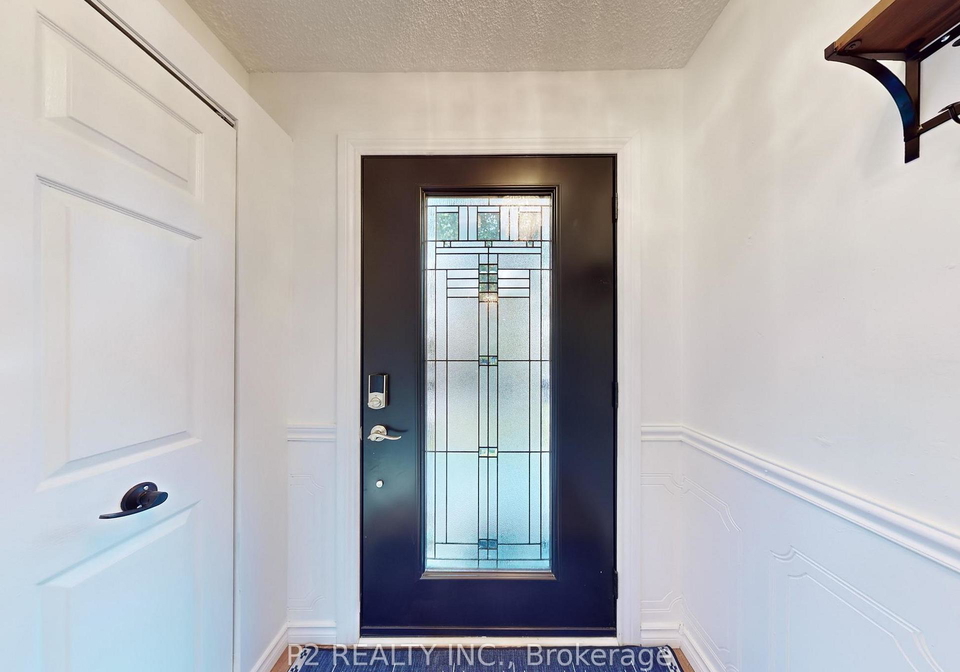 411-rosedale-drive-whitby-ontario-e13754422