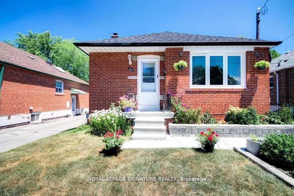 111-ellington-drive-toronto-scarborough-ontario-e13754804