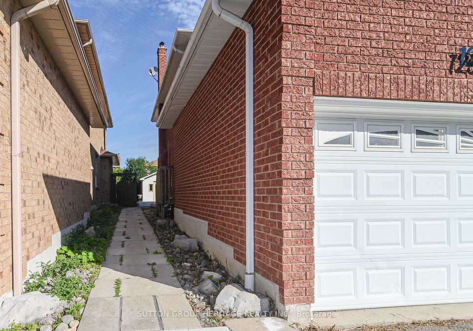 125-harkness-drive-whitby-ontario-e13755474