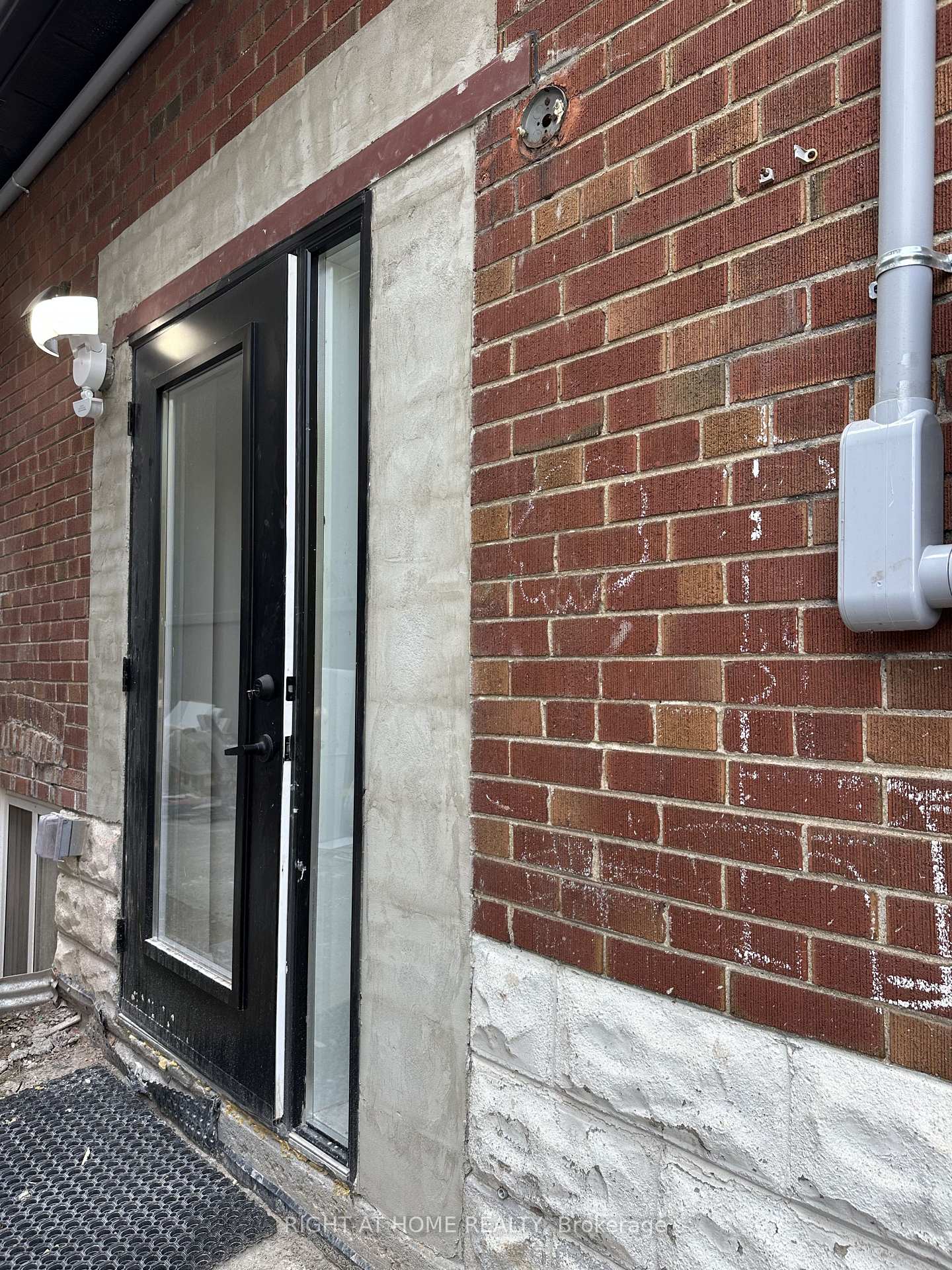 16-glenside-avenue-toronto-toronto-ontario-e13755844