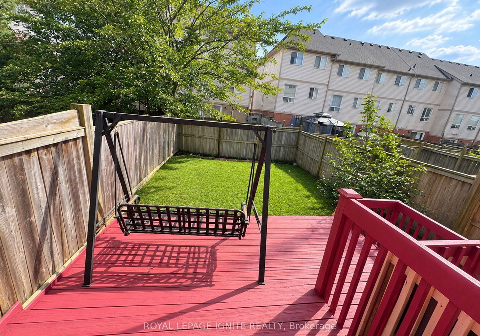15-mcgonigal-lane-ajax-ontario-e13756454