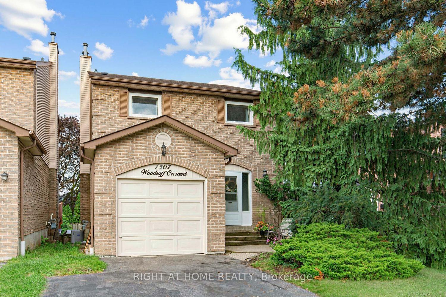 1507-woodruff-crescent-pickering-ontario-e13758004