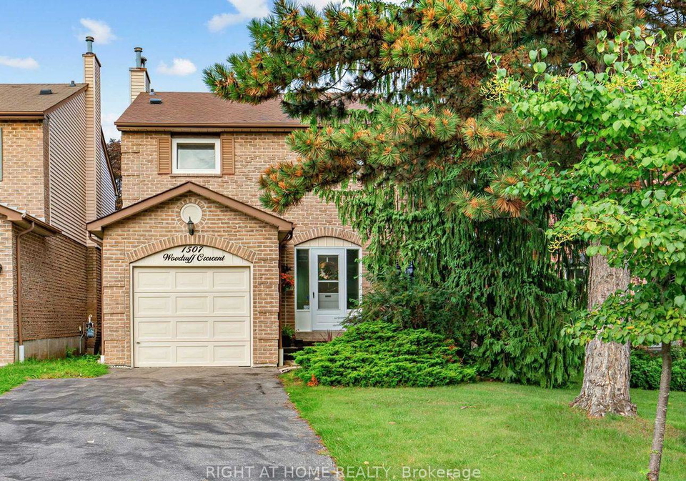 1507-woodruff-crescent-pickering-ontario-e13758004