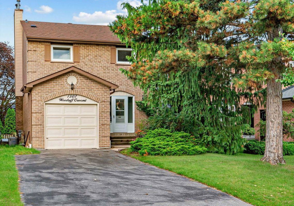 1507-woodruff-crescent-pickering-ontario-e13758004