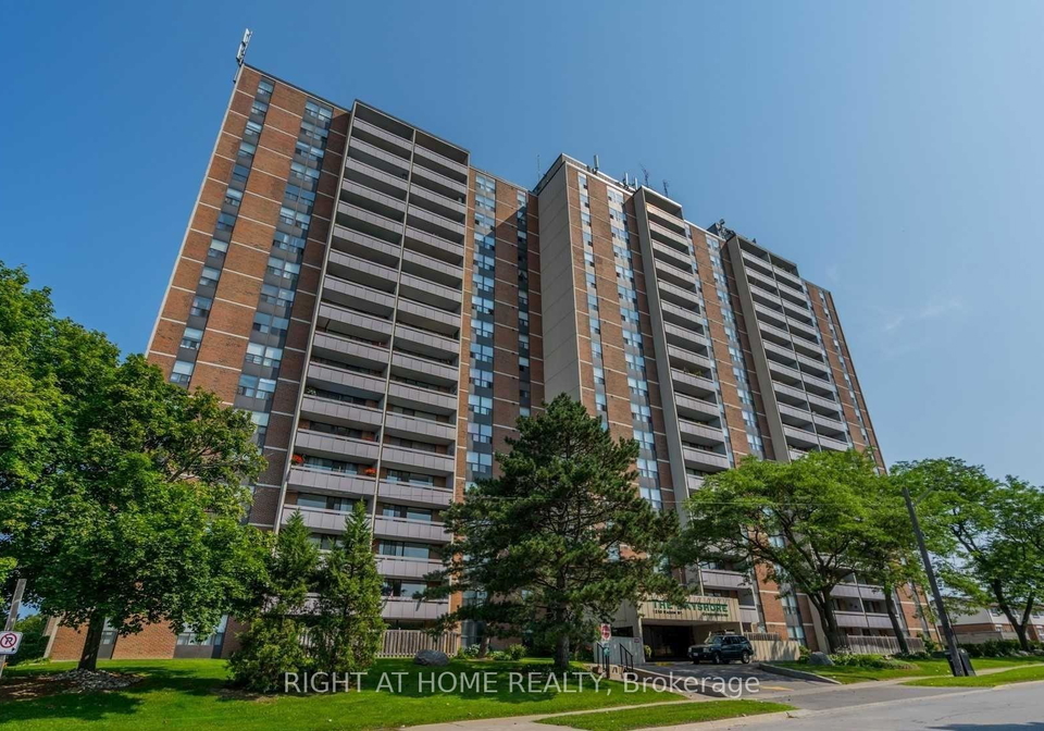 1210-radom-street-pickering-ontario-e13758390