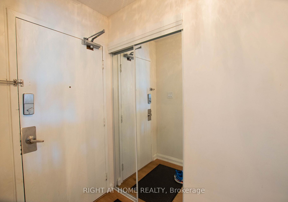1210-radom-street-pickering-ontario-e13758390