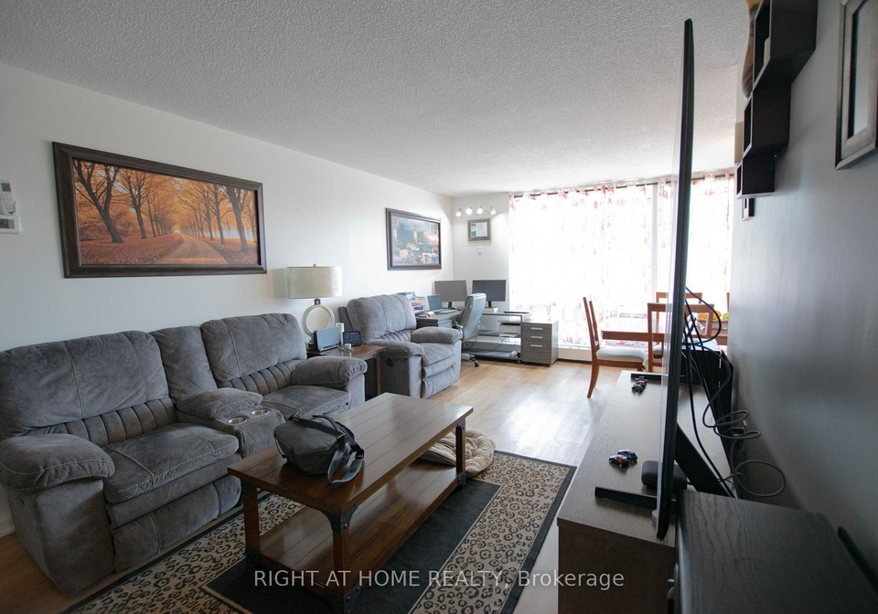 1210-radom-street-pickering-ontario-e13758390