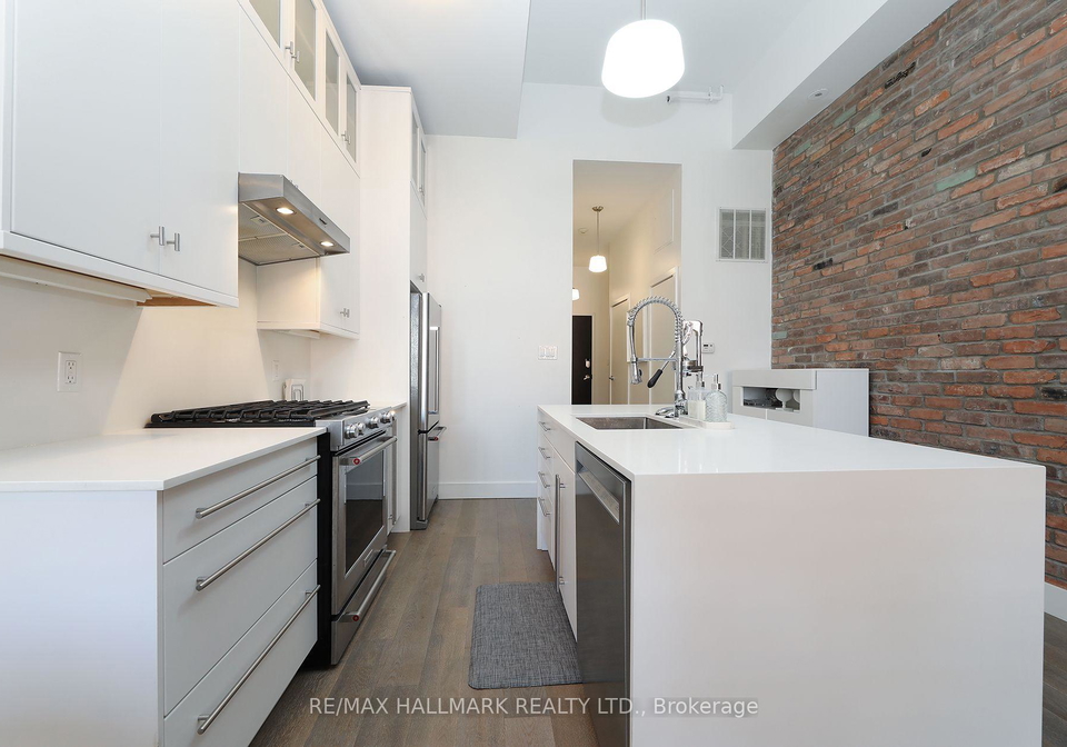 1842-queen-street-e-toronto-toronto-ontario-e13758442
