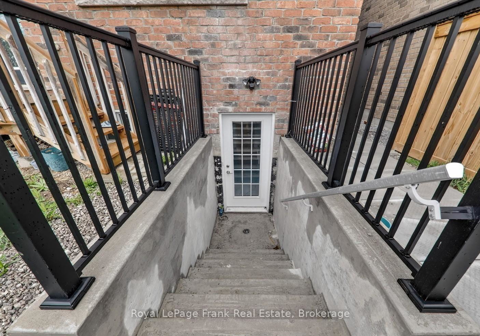 1159-dragonfly-avenue-pickering-ontario-e13759090