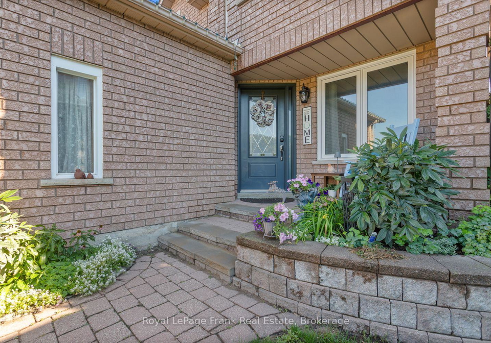 39-mcivor-street-whitby-ontario-e13759274