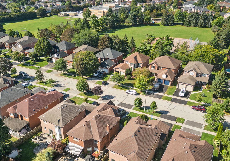 39-mcivor-street-whitby-ontario-e13759274