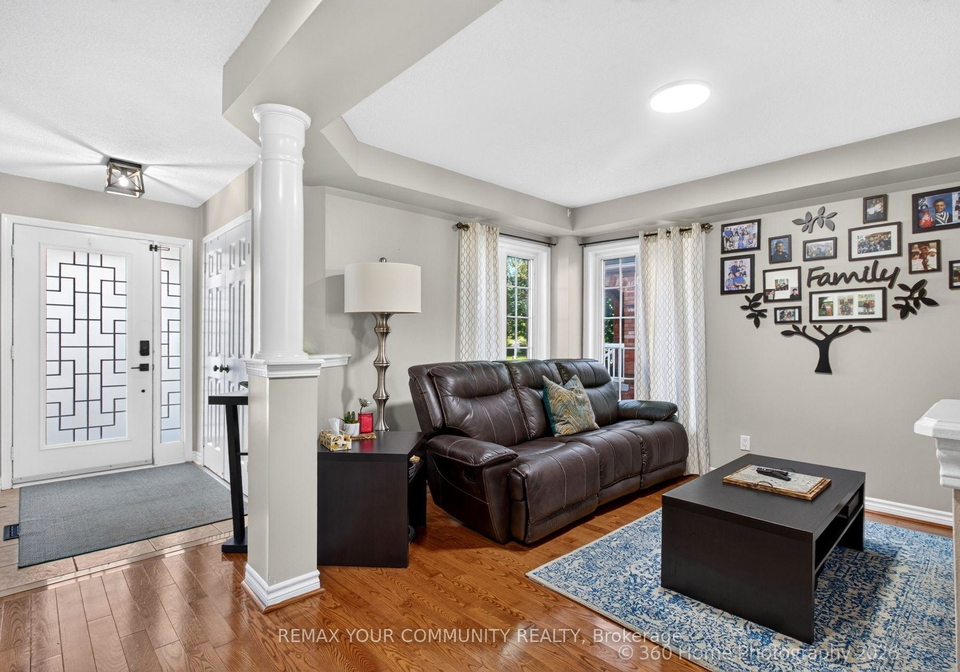 1614-avonmore-square-pickering-ontario-e13759294