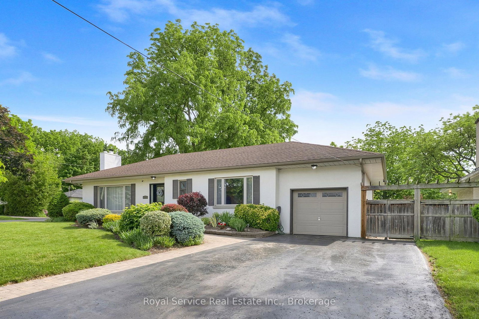 801-king-street-whitby-ontario-e13759304