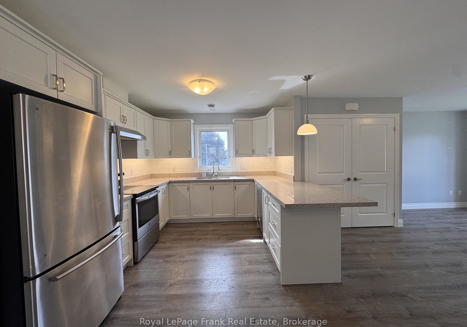 627-bloor-street-e-oshawa-ontario-e13761282