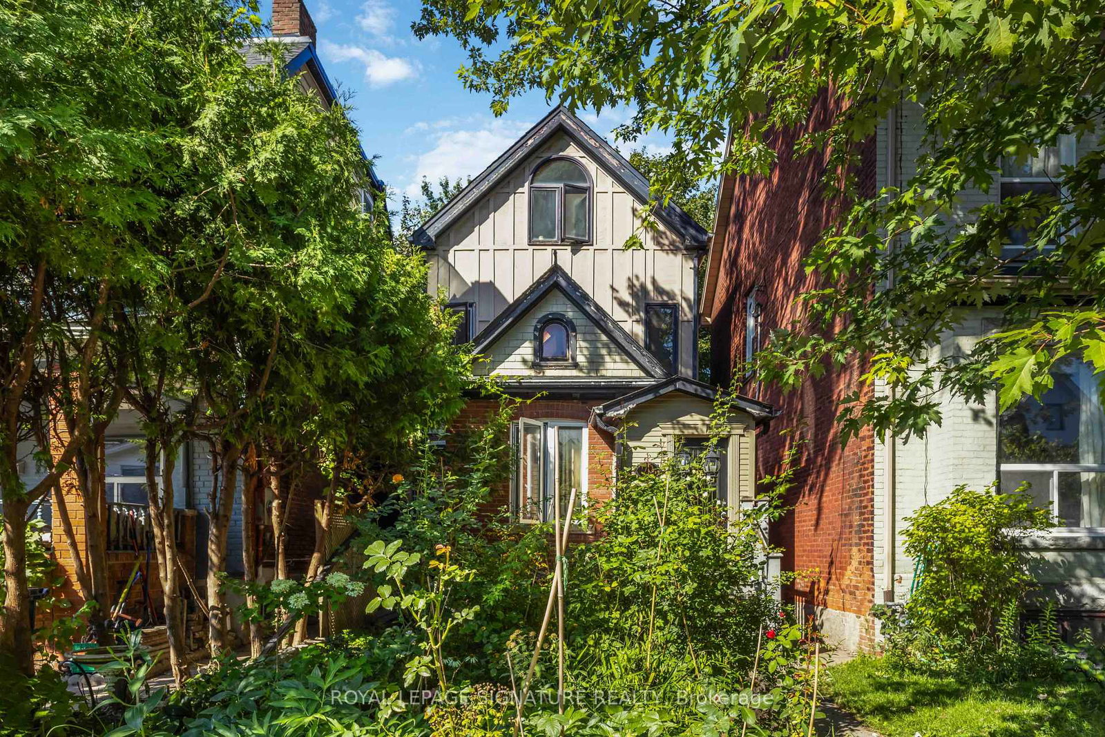 22-curzon-street-e-toronto-toronto-ontario-e13761428