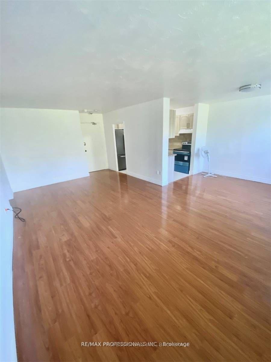 2245-eglinton-avenue-e-toronto-scarborough-ontario-e13761654