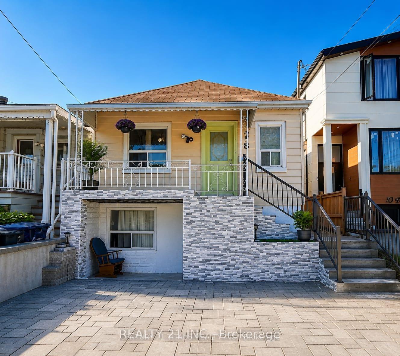 8-mack-avenue-toronto-scarborough-ontario-e13761784