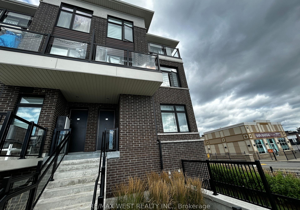 755-omega-drive-pickering-ontario-e13762190