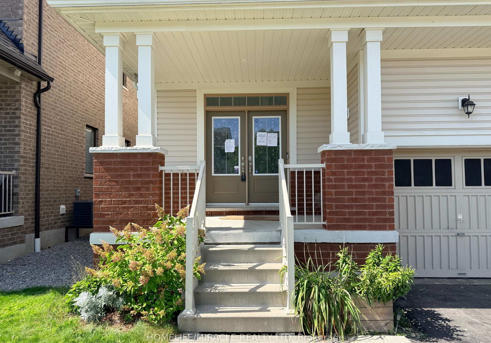 42-arthur-mclaughlin-street-clarington-ontario-e13762342